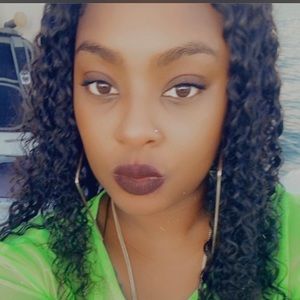 Meet your Posher, Creshinda